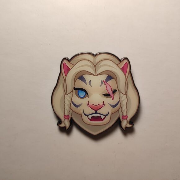 Magic The Gathering Ajani Enamel Pin Official MTG Collectible Lapel Badge - Picture 1 of 5